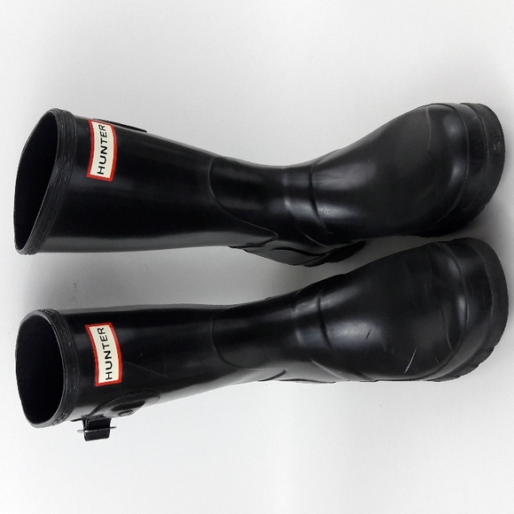 Hunter Shoes - Hunter Short Womens Rain Boot Size 9